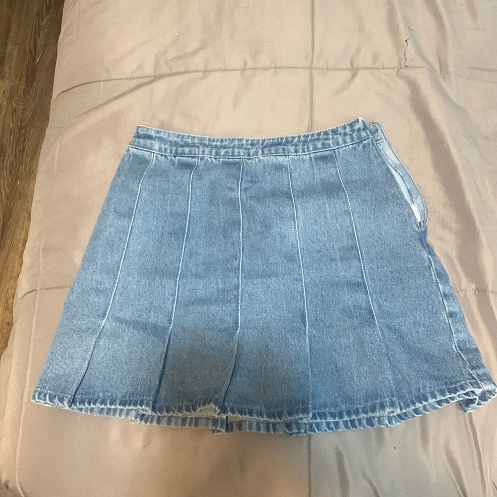 Pleated jean skirt. Worn once. Size small